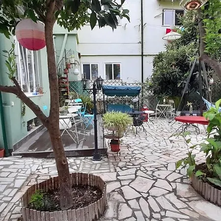 Lxroller Guest house 3*